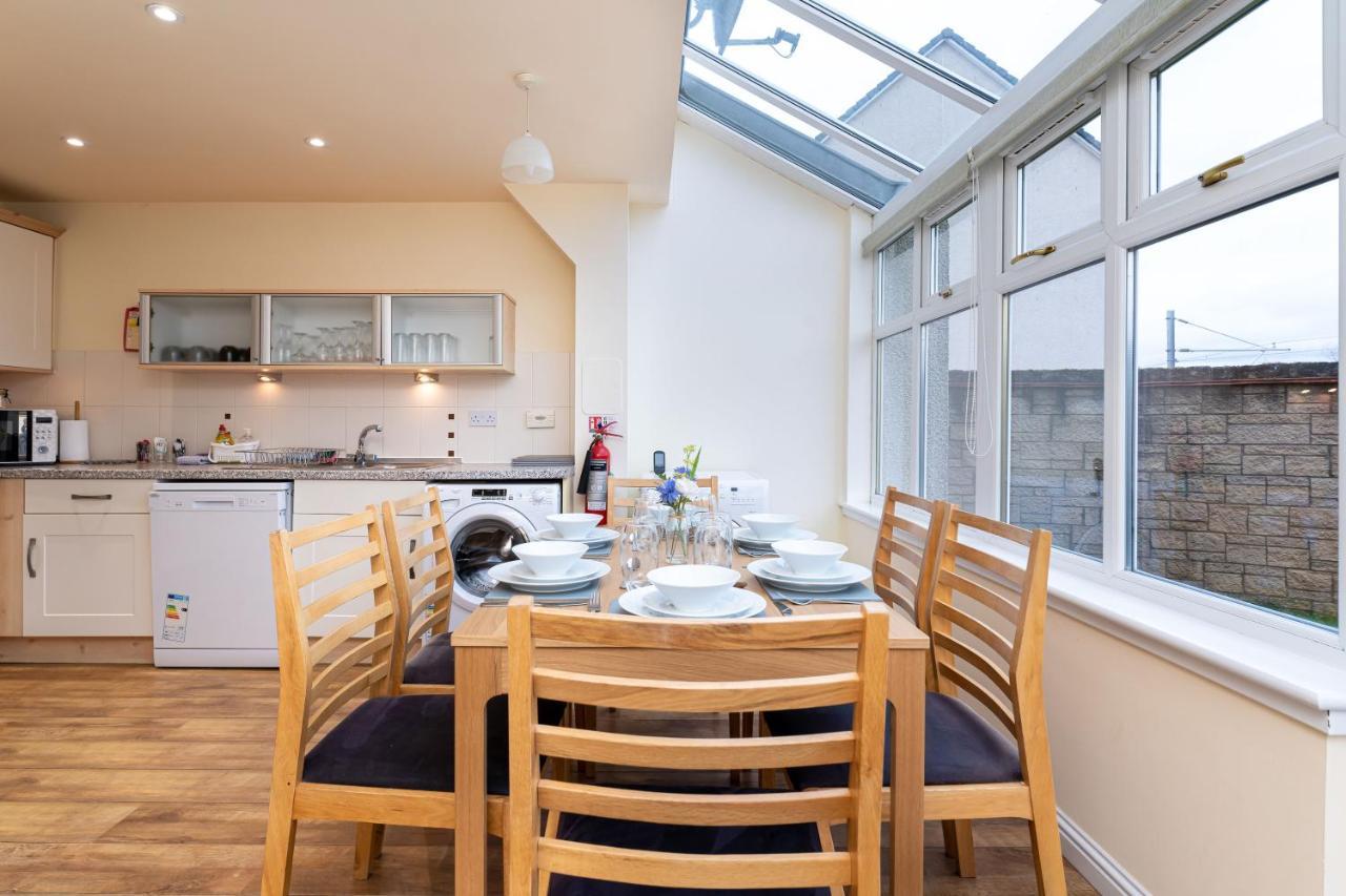 4 Bedroom Townhouse In סטירלינג מראה חיצוני תמונה