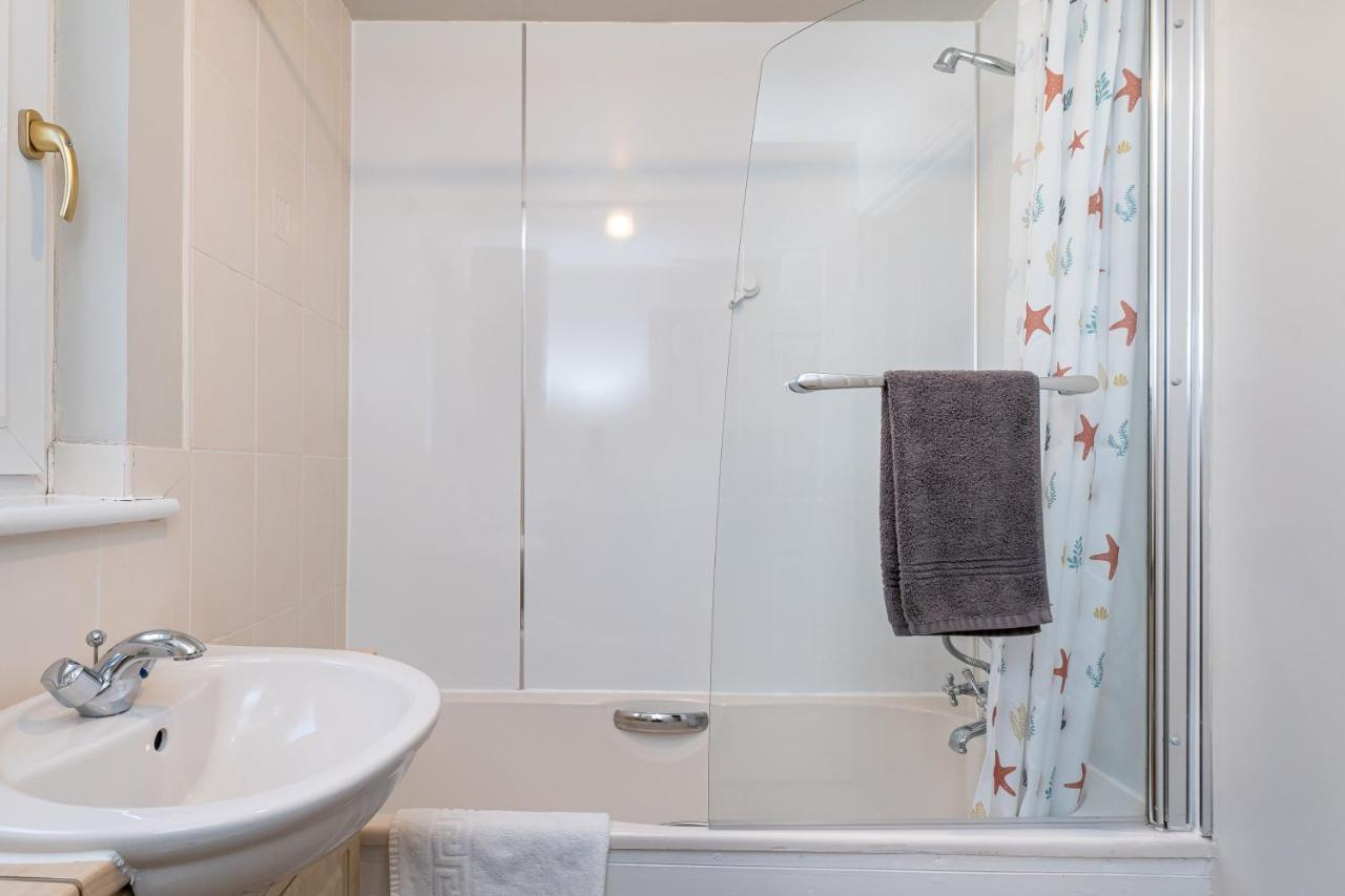4 Bedroom Townhouse In סטירלינג מראה חיצוני תמונה