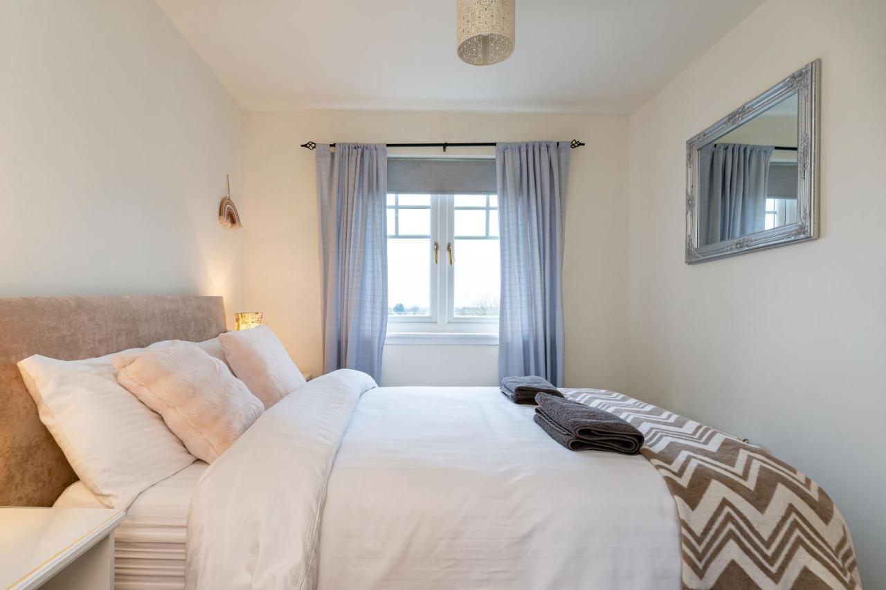 4 Bedroom Townhouse In סטירלינג מראה חיצוני תמונה