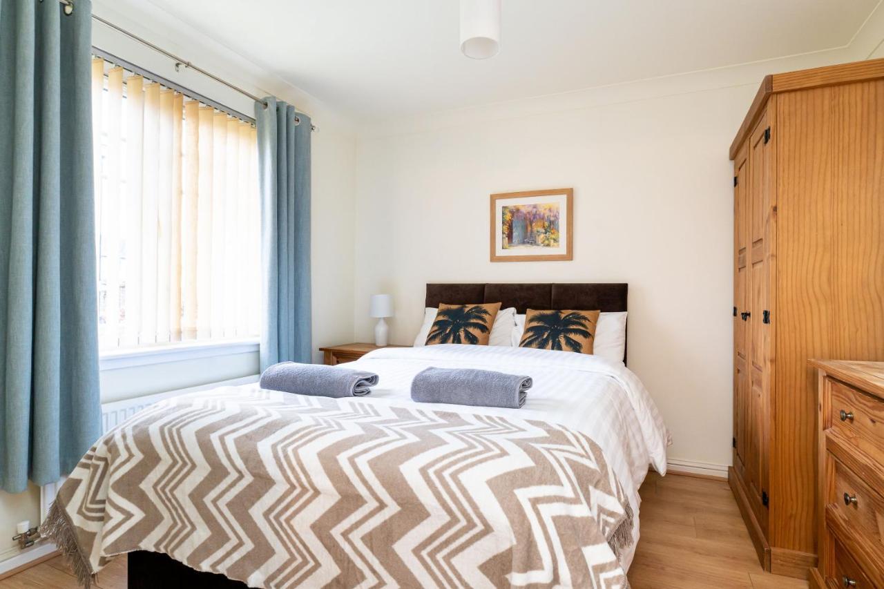 4 Bedroom Townhouse In סטירלינג מראה חיצוני תמונה